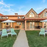 Hotel Ismaros