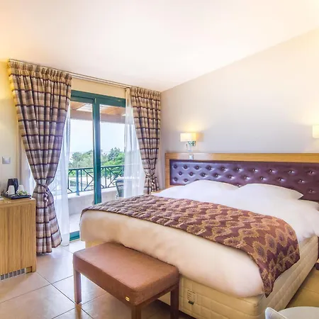 Hotel Ismaros 4*
