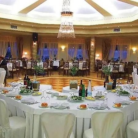 Ismaros Марония